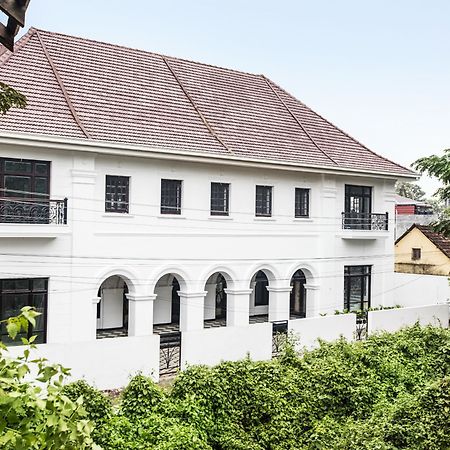 Alpha Old Court House Hotell Kochi Eksteriør bilde